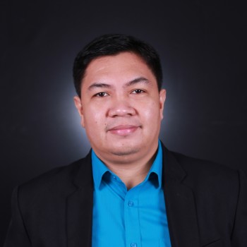 Dr. Glenn Pajares