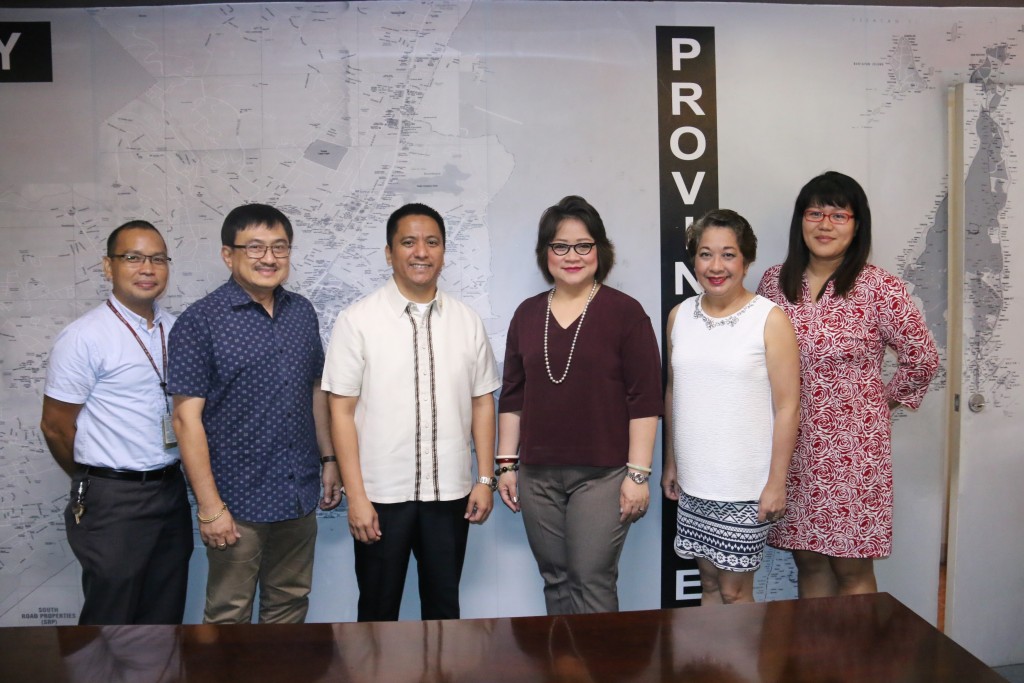 First from the left: Mr. Jessie S. Susada (Coordinator of USJ-R ITSO), Mr. Virgilio Escaleta (VP- for Business Development Services), Rev. Fr. Cristopher C. Maspara, OAR (President of USJ-R), Melanie C. Ng (President of CCCI), May Elizabeth S. Ybanez (Executive Director), Marion B. Andales (Head of Business Development Management and Services Division). 