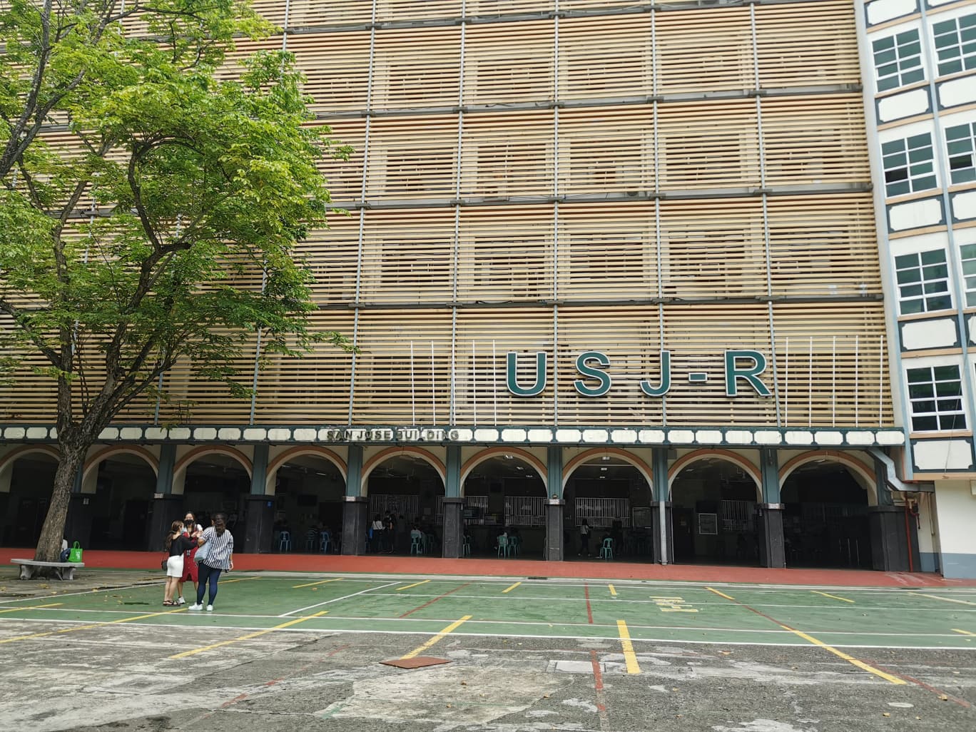 USJ-R hailed "Business School of the Year" by JA Philippines